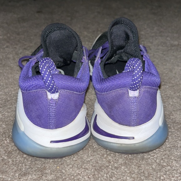 Worn Nike JOYRIDE sneakers - Picture 3 of 5